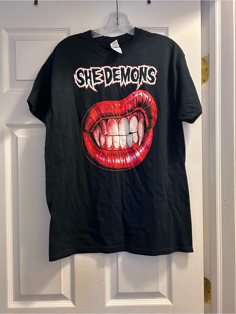 new SHE DEMONS Shirt size Medium RARE MISFITS